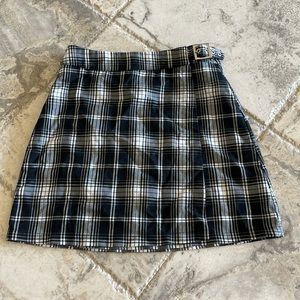 brandy melville skirt